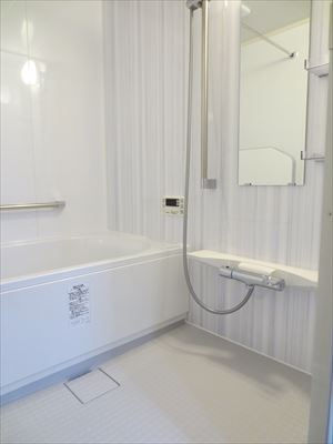 ご夫婦の会話が楽しめる明るい空間に ご夫婦の会話が楽しめる明るい空間に